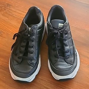 Adidas Black Chunky Sneacker